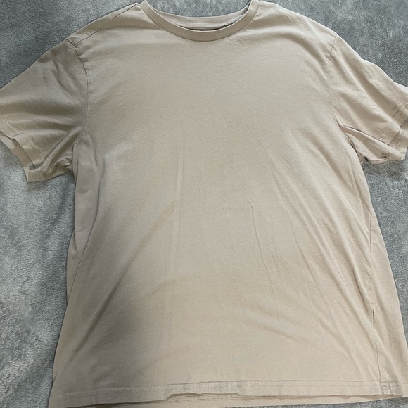 H&M Beige T Shirt - Picture 1 of 1
